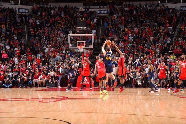  爵士博扬三分绝杀雷霆，赛后直言目标锁定八强  